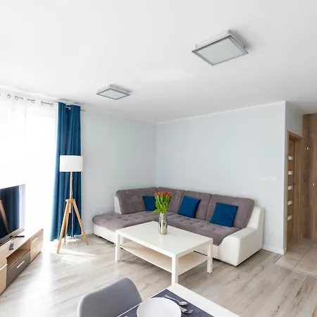 6m W Cenie Basen, Jacuzzi, Silownia, Sala Zabaw, Free Private Parking, Park Rozrywki Hossoland 30 Minut Apartmán