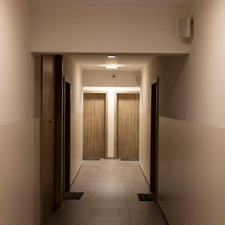 6m W Cenie Basen, Jacuzzi, Silownia, Sala Zabaw, Free Private Parking, Park Rozrywki Hossoland 30 Minut Apartmán