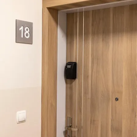 6m W Cenie Basen, Jacuzzi, Silownia, Sala Zabaw, Free Private Parking, Park Rozrywki Hossoland 30 Minut Apartmán