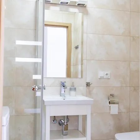 Apartmán 6m W Cenie Basen, Jacuzzi, Silownia, Sala Zabaw, Free Private Parking, Park Rozrywki Hossoland 30 Minut