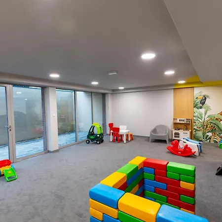 6m W Cenie Basen, Jacuzzi, Silownia, Sala Zabaw, Free Private Parking, Park Rozrywki Hossoland 30 Minut